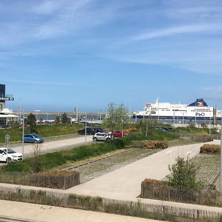 Escale Marine A Calais 4 Etoiles Lägenhet Exteriör bild