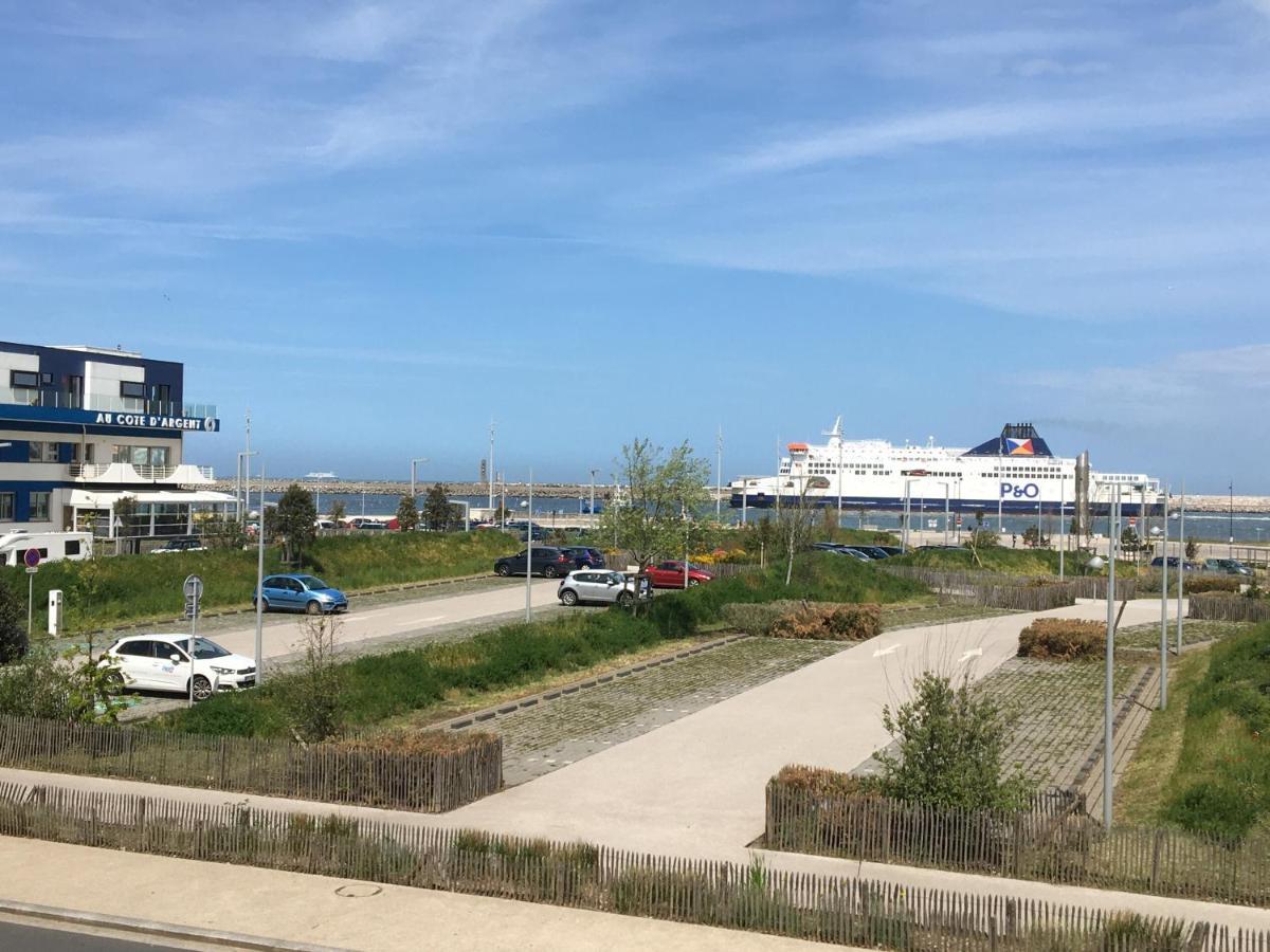 Escale Marine A Calais 4 Etoiles Lägenhet Exteriör bild